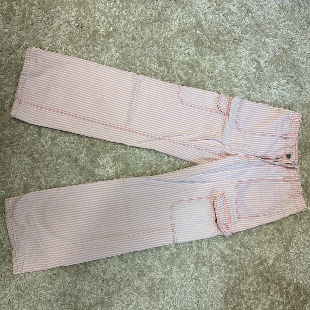 Super cute Zara jeans!